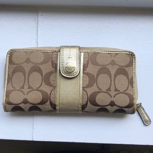 Coach wallet
